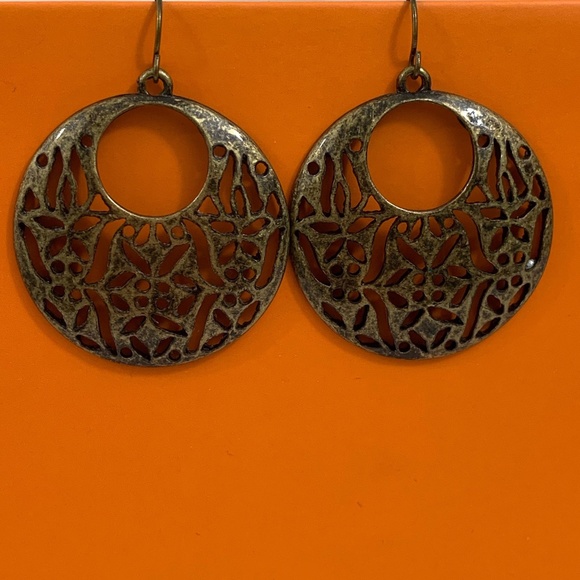 Premier Designs Wild Metal Earrings - Picture 1 of 2